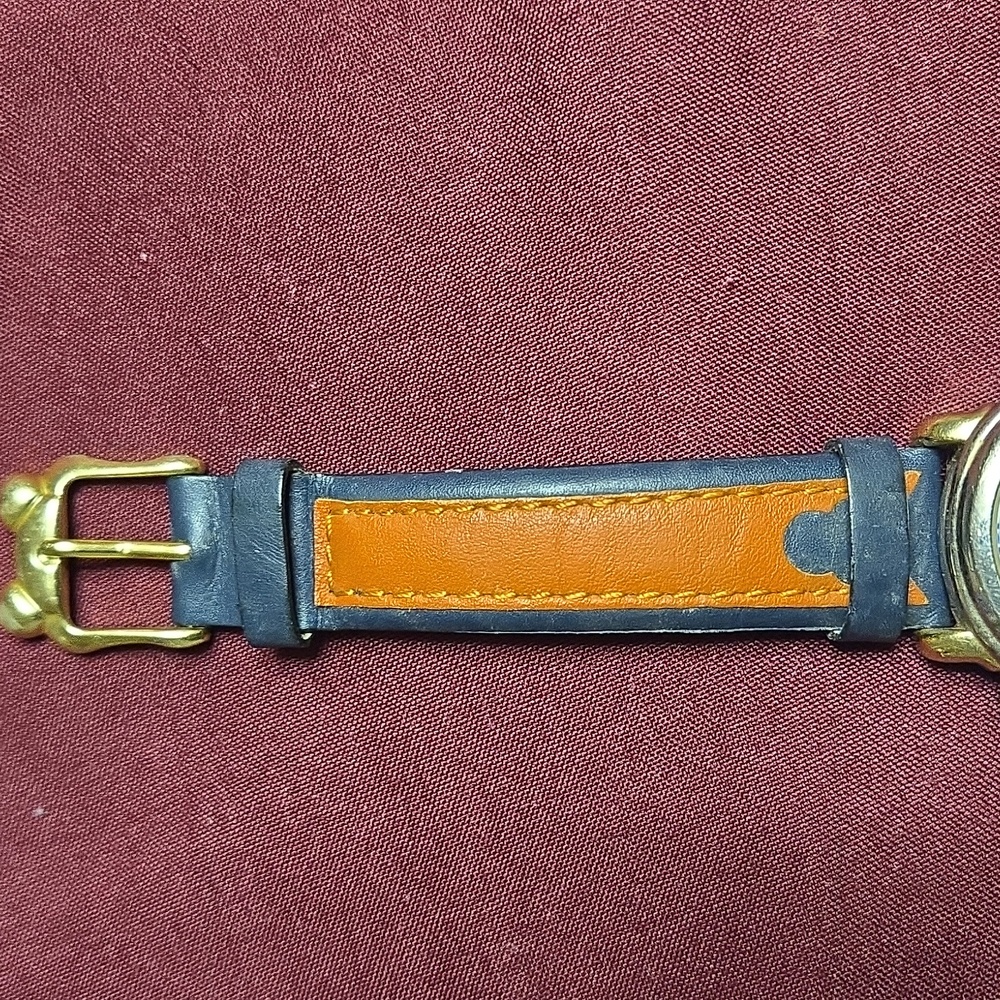 Vintage Lorus Mickey Mouse Watch with Black and Gold Accents - Picture 2 of 4